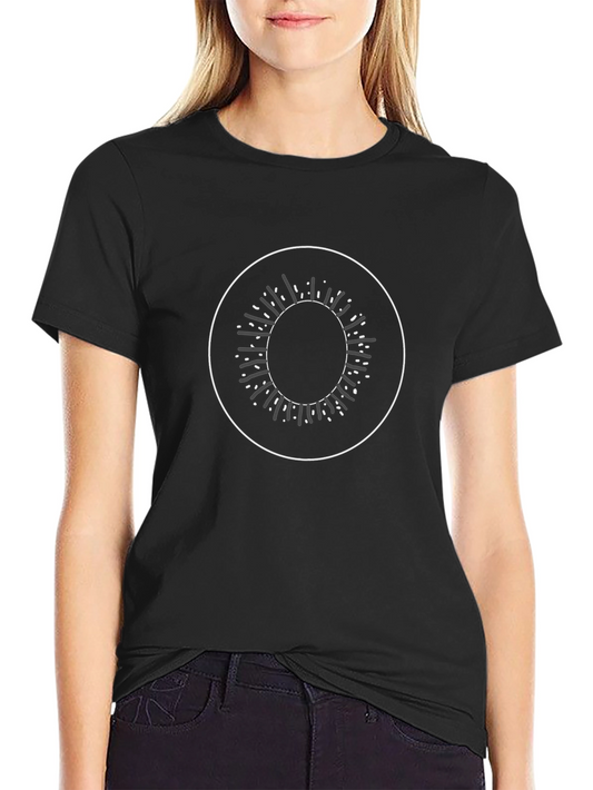 Abstract Circle Graphic Tee - Modern Casual Style